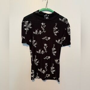 Vintage Black & White Floral Print Short Sleeve Mock Neck Top - Espressa Brand